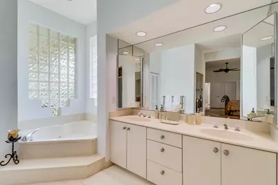 18951 Painted Leaf Court, Jupiter, FL 33458 - Photo 14