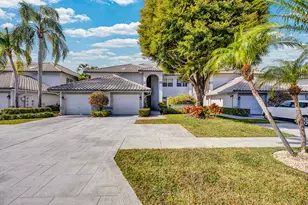 11571 Briarwood Cir, Boynton Beach, FL 33437 - Photo 2