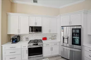 499 NW Blue Lake Dr, Port Saint Lucie, FL 34986 - Photo 4