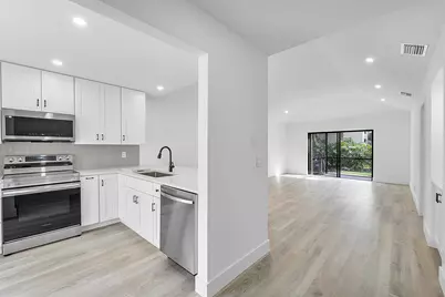 3127 Kingswood Terrace, Boca Raton, FL 33431 - Photo 4