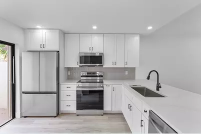 3127 Kingswood Terrace, Boca Raton, FL 33431 - Photo 4