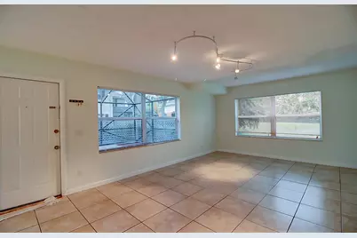 44 Essex Court #B, Royal Palm Beach, FL 33411 - Photo 4