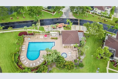 44 Essex Court #B, West Palm Beach, FL 33411 - Photo 2