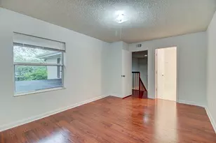 44 Essex Ct, Royal Palm Beach, FL 33411 - Photo 24