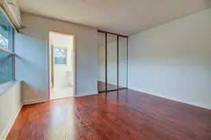 44 Essex Ct, West Palm Beach, FL 33411 - Photo 22