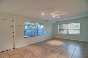 44 Essex Ct, West Palm Beach, FL 33411 - Photo 4