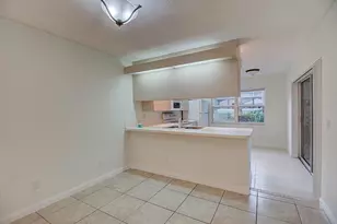 44 Essex Ct, West Palm Beach, FL 33411 - Photo 8