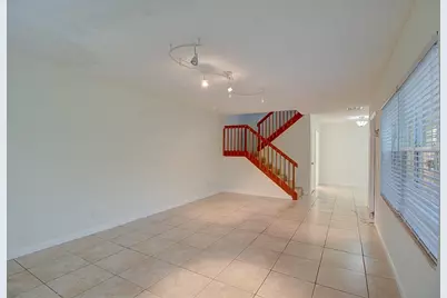 44 Essex Court #B, Royal Palm Beach, FL 33411 - Photo 6