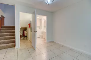 44 Essex Ct, West Palm Beach, FL 33411 - Photo 14