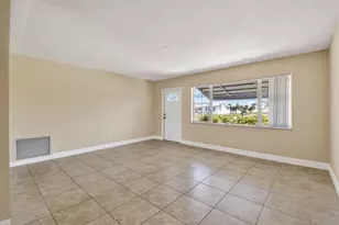 1904 SW Golf Ln, Boynton Beach, FL 33426 - Photo 8