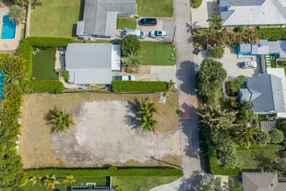 2417 Country Oaks Lane, Palm Beach Gardens, FL 33410 - Photo 2