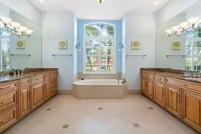 12437 Antille Drive, Boca Raton, FL 33428 - Photo 8