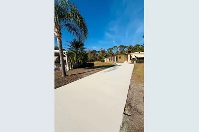 124 W Caribbean, Port Saint Lucie, FL 34952 - Photo 2