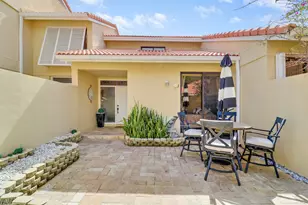 127 Old Meadow Way, Palm Beach Gardens, FL 33418 - Photo 2