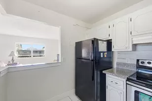 142 Monaco C, Delray Beach, FL 33446 - Photo 12