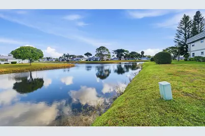 142 Monaco C, Delray Beach, FL 33446 - Photo 2