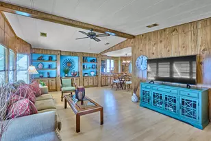 7626 SE Independence Ave, Hobe Sound, FL 33455 - Photo 2