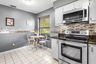 6166 Brandon St, Palm Beach Gardens, FL 33418 - Photo 8