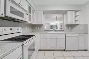 12565 Imperial Isle Dr, Boynton Beach, FL 33437 - Photo 16