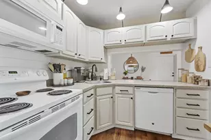 1109 Green Pine Blvd, West Palm Beach, FL 33409 - Photo 10