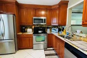 6935 Huntington Ln, Delray Beach, FL 33446 - Photo 12