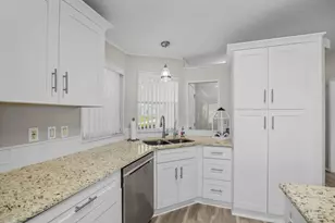 8032 Meadowlark Ln, Port Saint Lucie, FL 34952 - Photo 8