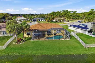 106 Locust Ln, West Palm Beach, FL 33411 - Photo 4