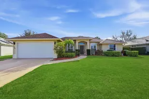 106 Locust Ln, West Palm Beach, FL 33411 - Photo 6