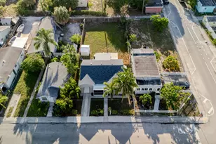 206 N E St, Lake Worth Beach, FL 33460 - Photo 1