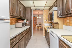 370 High Point Blvd, Delray Beach, FL 33445 - Photo 12