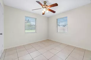 4907 Gulfstream Rd, Lake Worth, FL 33460 - Photo 14