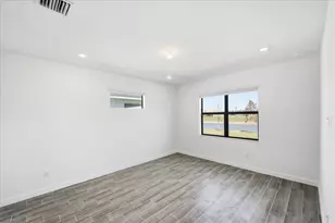 6890 NW Kestrel Lane, Port Saint Lucie, FL 34987 - Photo 16