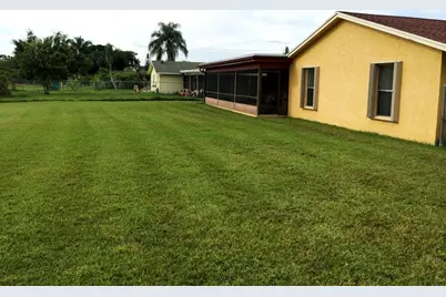 221 Bilbao Street, Royal Palm Beach, FL 33411 - Photo 10