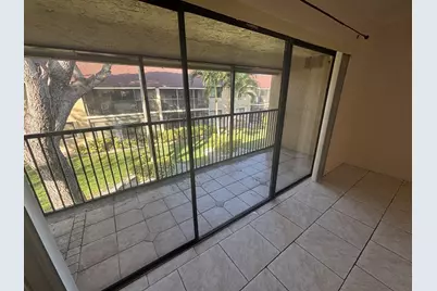 110 SE 7th St- Unit 5 Bldg 110, Deerfield Beach, FL 33441 - Photo 6