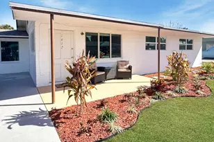 1612 S 28th St, Fort Pierce, FL 34947 - Photo 2