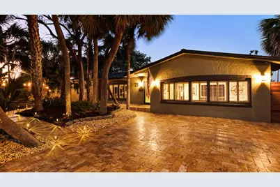 21 SE 14th Street, Pompano Beach, FL 33060 - Photo 1