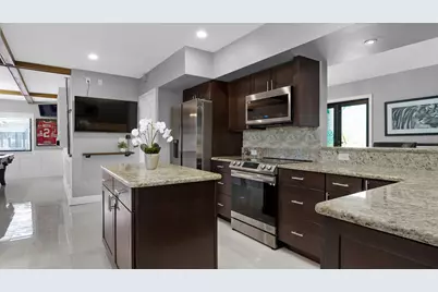 21 SE 14th Street, Pompano Beach, FL 33060 - Photo 14