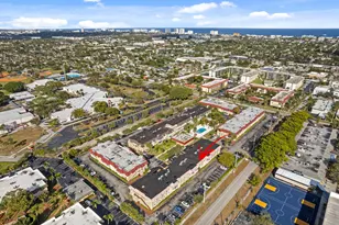 475 SE 8th St, Deerfield Beach, FL 33441 - Photo 16