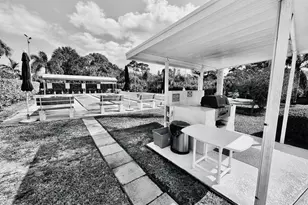 2950 SE Ocean Blvd, Stuart, FL 34996 - Photo 22