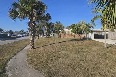 12212 Acapulco Avenue, Palm Beach Gardens, FL 33410 - Photo 2