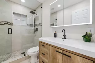 9774 Lancaster Pl, Boca Raton, FL 33434 - Photo 12