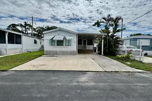 8814 40th Terrace S, Boynton Beach, FL 33436 - Photo 2