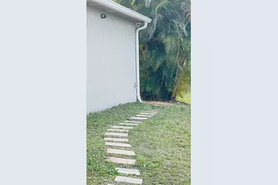 426 Easy Street, Sebastian, FL 32958 - Photo 6