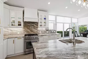 2253 NW Seagrass Dr, Palm City, FL 34990 - Photo 8