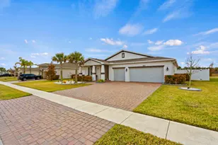 7608 NW Deysbrook Ln, Port Saint Lucie, FL 34987 - Photo 6
