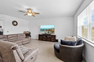 7608 NW Deysbrook Ln, Port Saint Lucie, FL 34987 - Photo 26