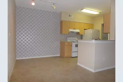10318 Fox Trail Road #409, West Palm Beach, FL 33411 - Photo 4