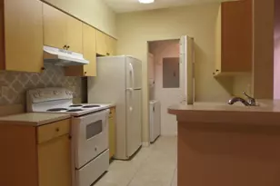 10318 Fox Trail Rd, West Palm Beach, FL 33411 - Photo 6