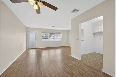 159 Easthampton G, West Palm Beach, FL 33417 - Photo 4