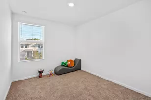 419 Salisbury Cir, Fort Pierce, FL 34982 - Photo 20